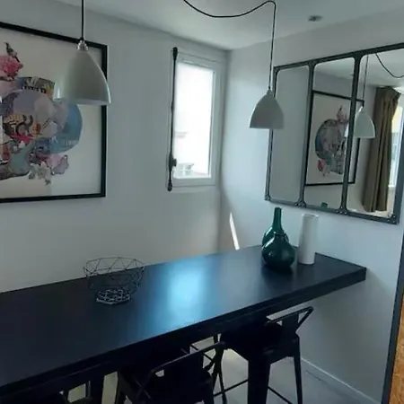 Le 303 Familial 4 Personnes Apartment